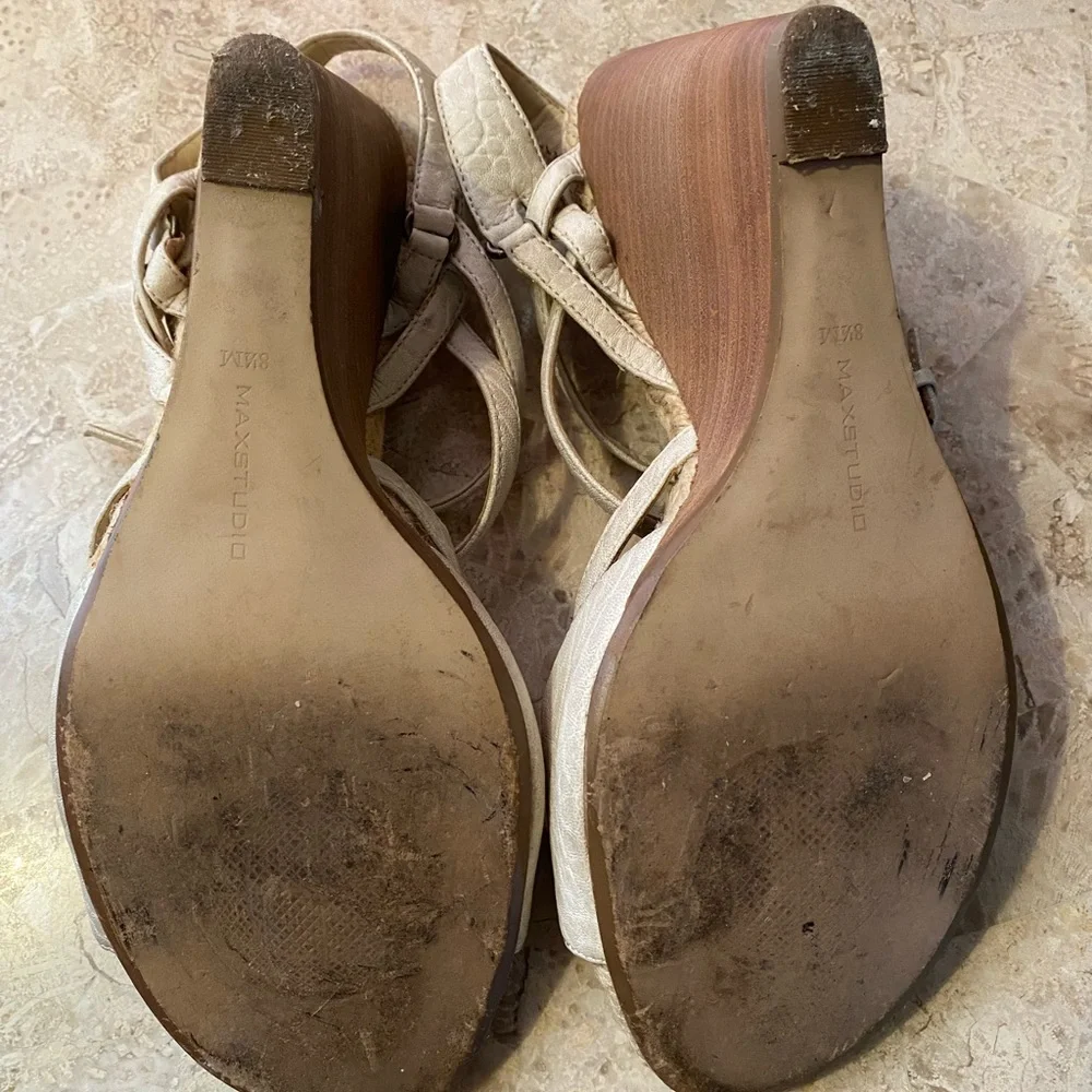 Max Studio Wedge Heels - Picture 4 of 6